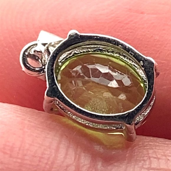 Peridot 1.20ct White Gold Finish Solid 925 Sterling Silver Pendant - Picture 3 of 6